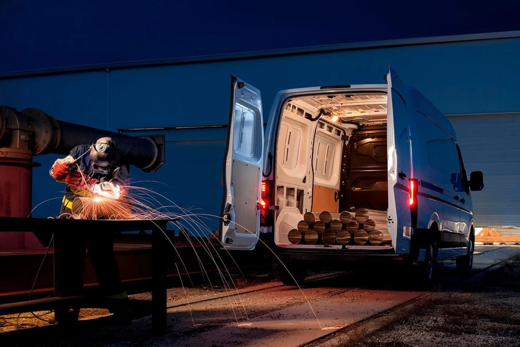 Nissan Interstar Diesel avec espace de chargement optimisé